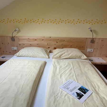 Ferienapartmenthaus Hubertushof Mittenwald Exteriör bild