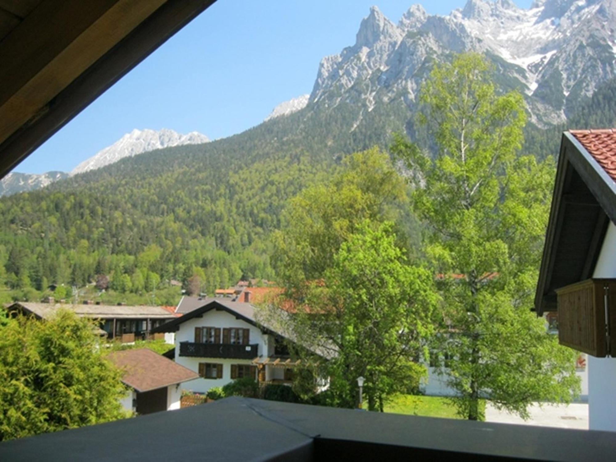 Ferienapartmenthaus Hubertushof Mittenwald Exteriör bild