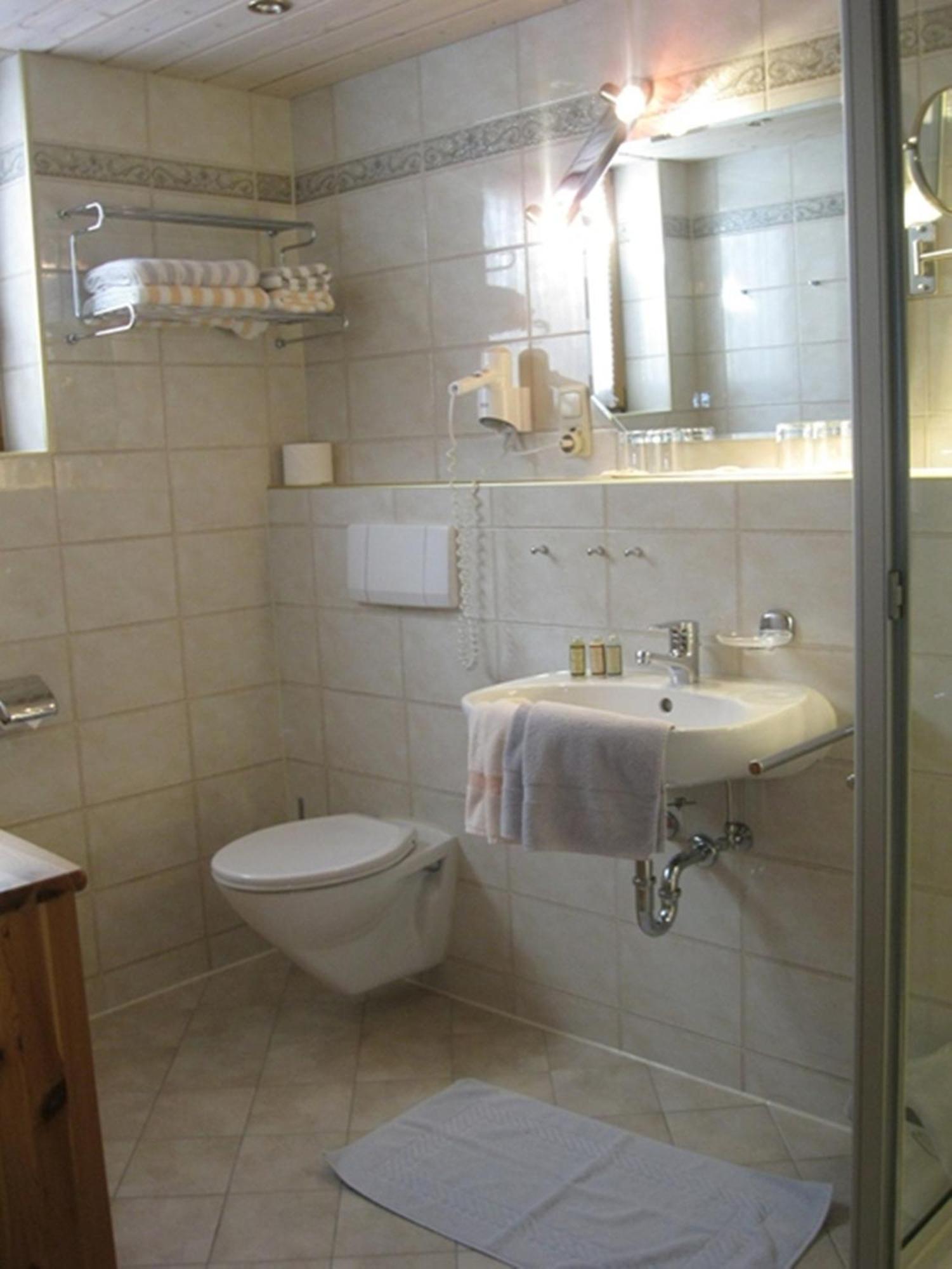 Ferienapartmenthaus Hubertushof Mittenwald Exteriör bild
