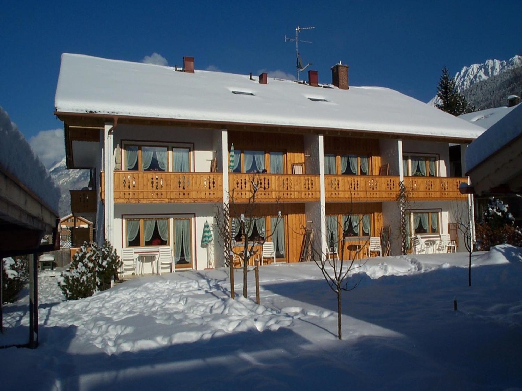 Ferienapartmenthaus Hubertushof Mittenwald Exteriör bild