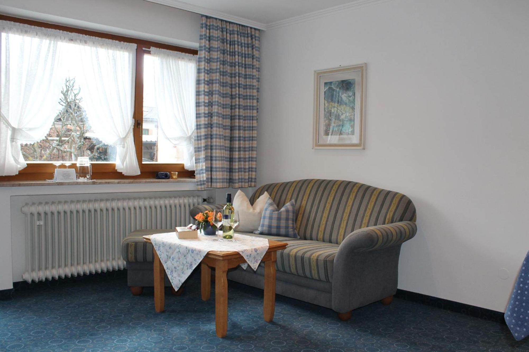 Ferienapartmenthaus Hubertushof Mittenwald Exteriör bild