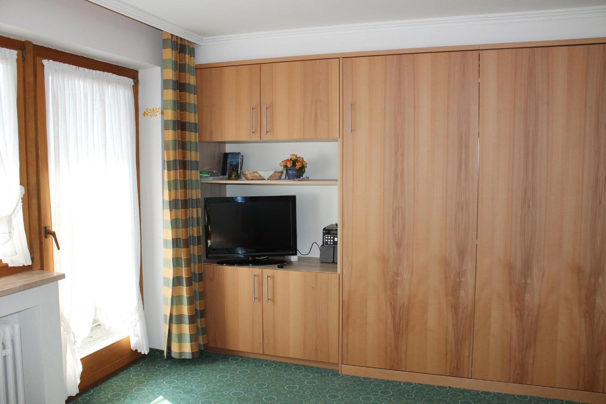 Ferienapartmenthaus Hubertushof Mittenwald Exteriör bild