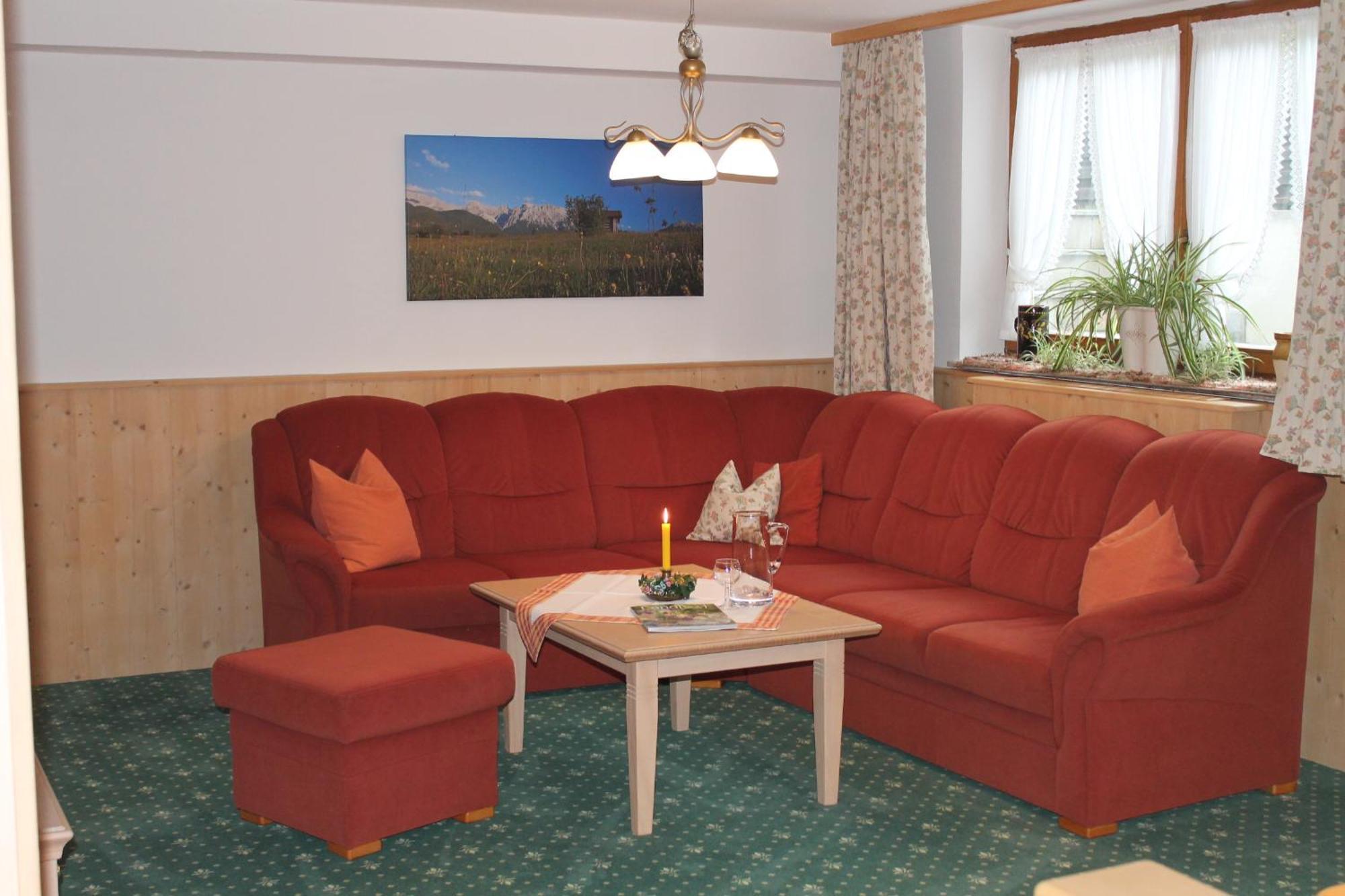 Ferienapartmenthaus Hubertushof Mittenwald Exteriör bild