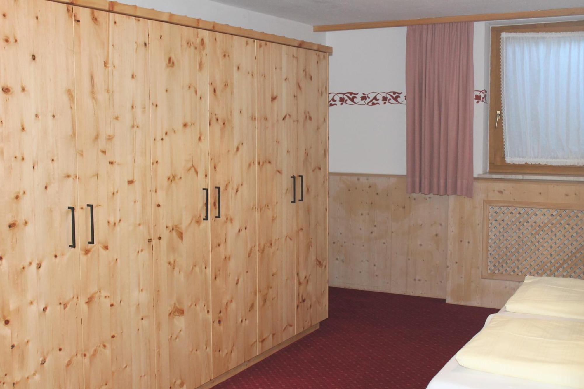 Ferienapartmenthaus Hubertushof Mittenwald Exteriör bild