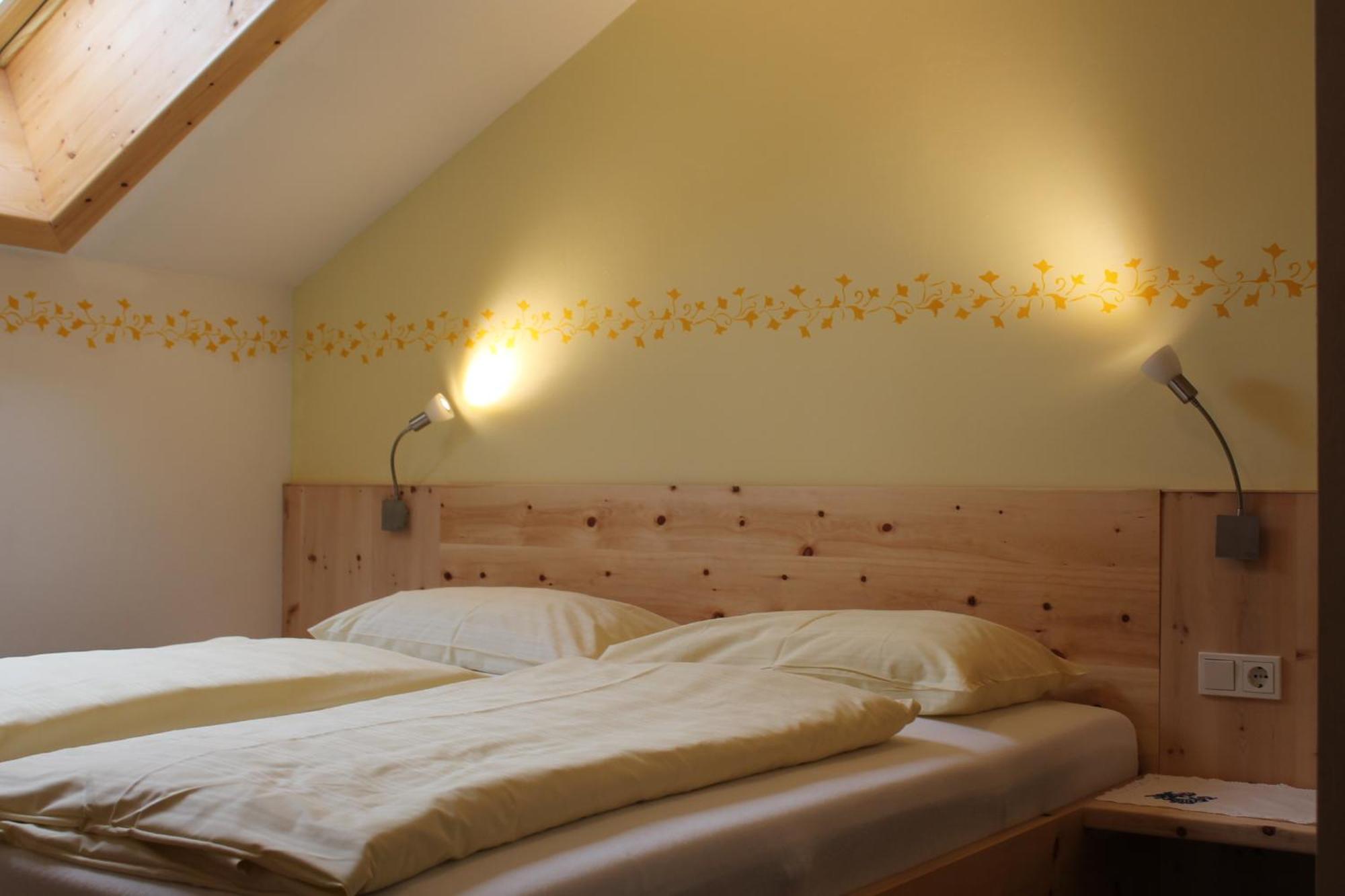 Ferienapartmenthaus Hubertushof Mittenwald Exteriör bild