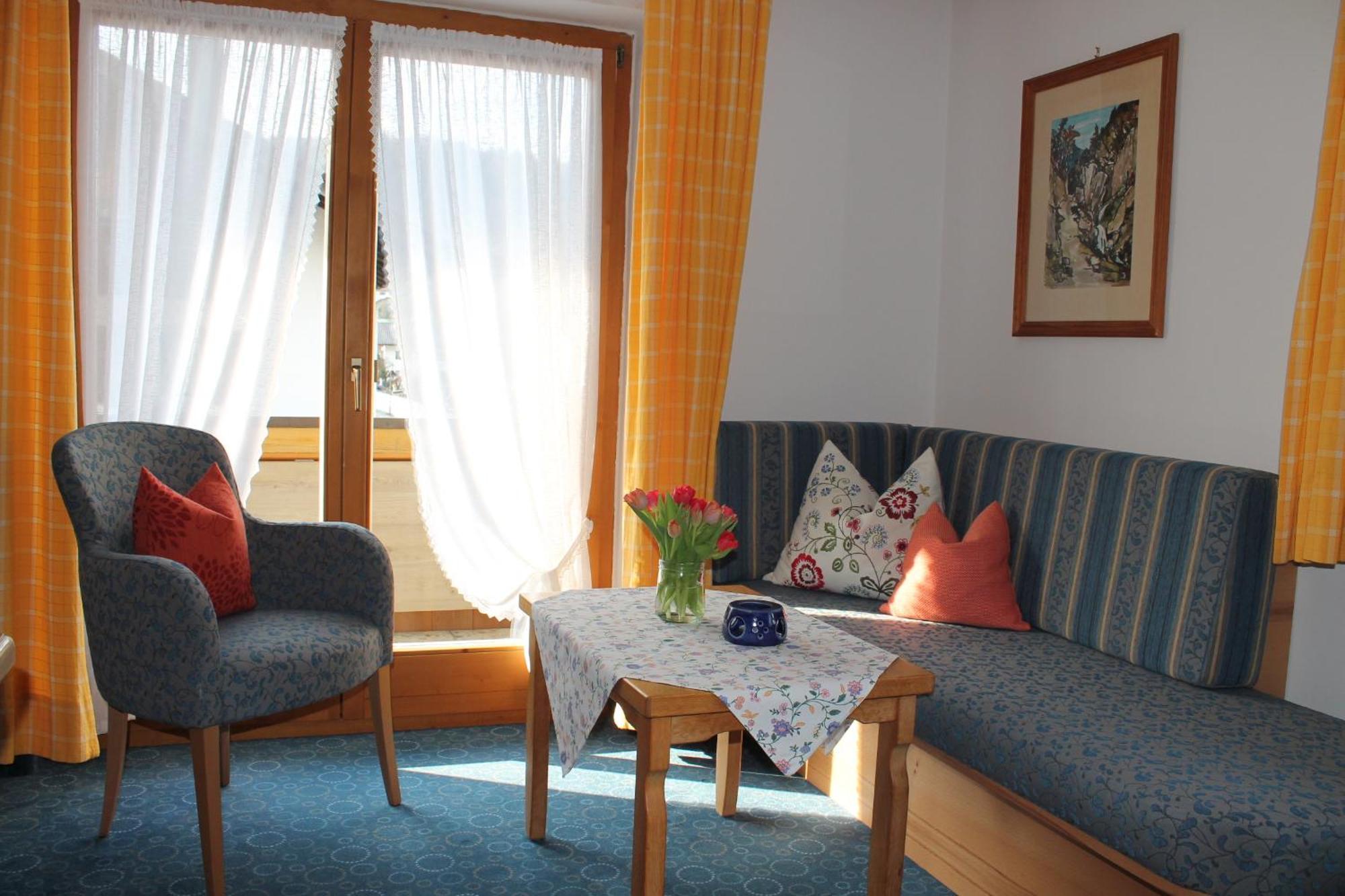 Ferienapartmenthaus Hubertushof Mittenwald Exteriör bild